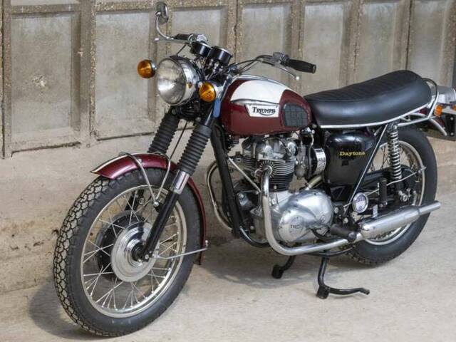 Triumph T 100 R Daytona