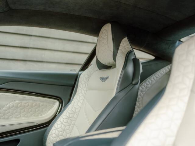 Aston Martin DBS Superleggera