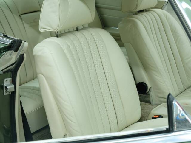 Mercedes-Benz 350 SLC