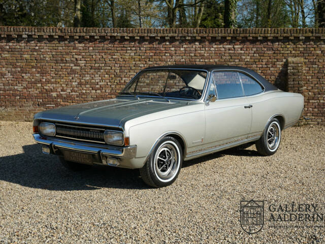 Immagine 1/50 di Opel Commodore 2,5 S (1967)