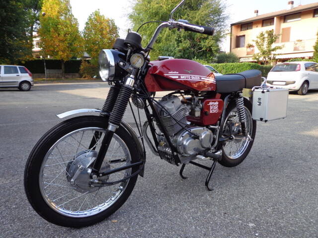 Imagen 1/5 de Moto Guzzi DUMMY (1961)