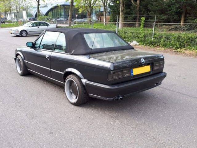 BMW 325i