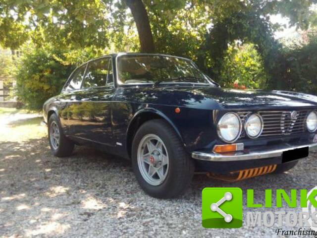 Immagine 1/10 di Alfa Romeo Giulia GT 1300 Junior (1974)