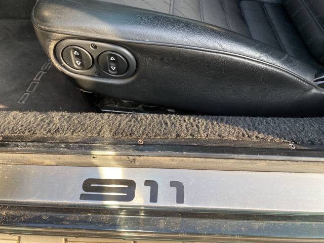 Porsche 911 Carrera 4