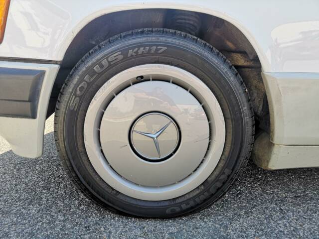 Mercedes-Benz 190 E 1.8