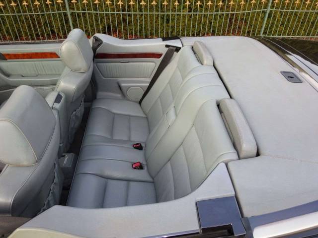 Mercedes-Benz 320 CE