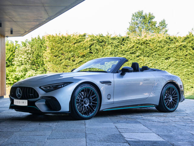 Image 1/64 of Mercedes-AMG SL 63 4MATIC+ (2023)