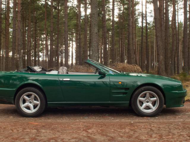 Aston Martin Virage Volante