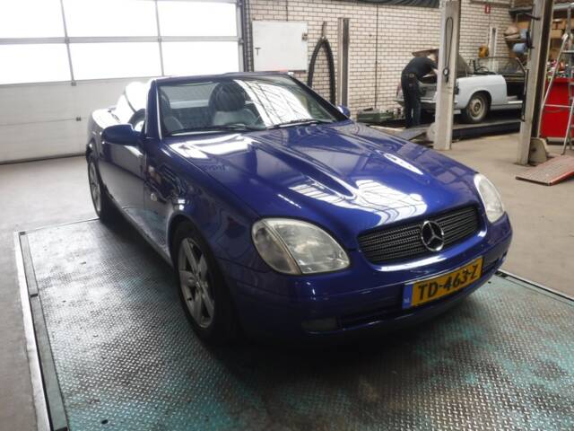 Image 1/40 de Mercedes-Benz SLK 230 Kompressor (1999)