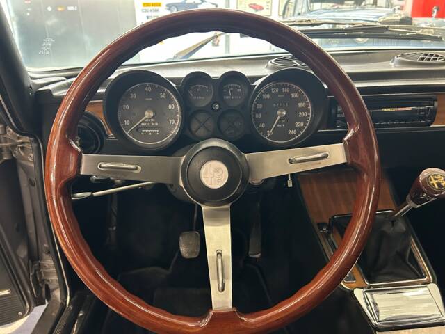 Alfa Romeo 2000 GT Veloce
