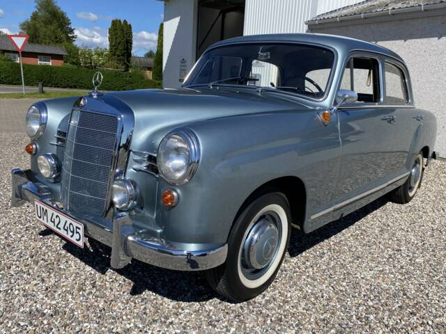 Image 1/63 of Mercedes-Benz 190 (1959)