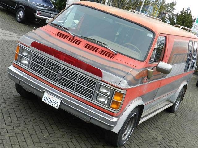 Dodge B 200 Tradesman