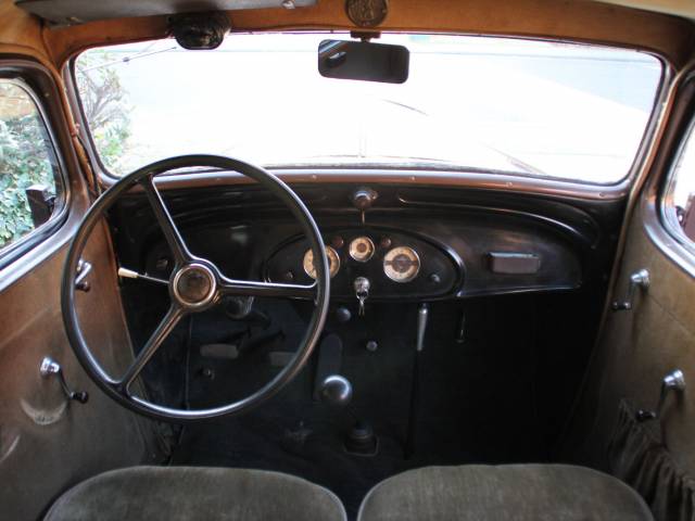 Chevrolet Standard DC