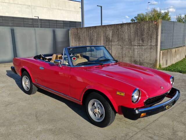FIAT 124 Spider CS2