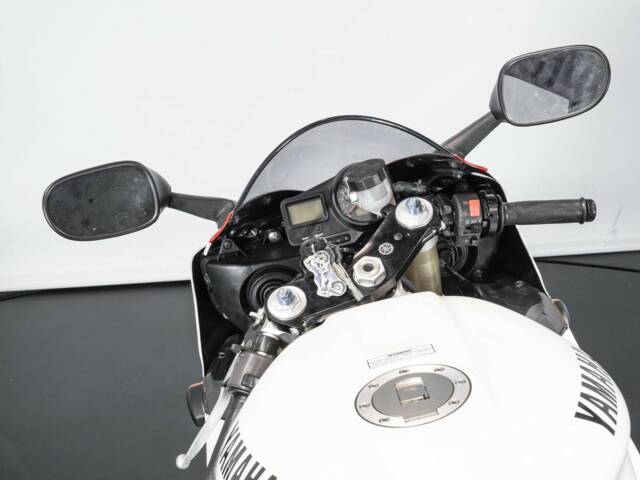 Yamaha YZF 1000 R1