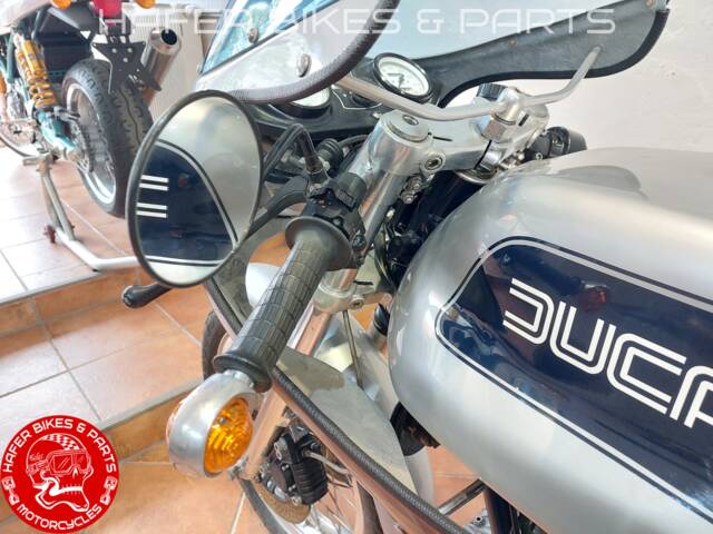 Ducati 900 SS