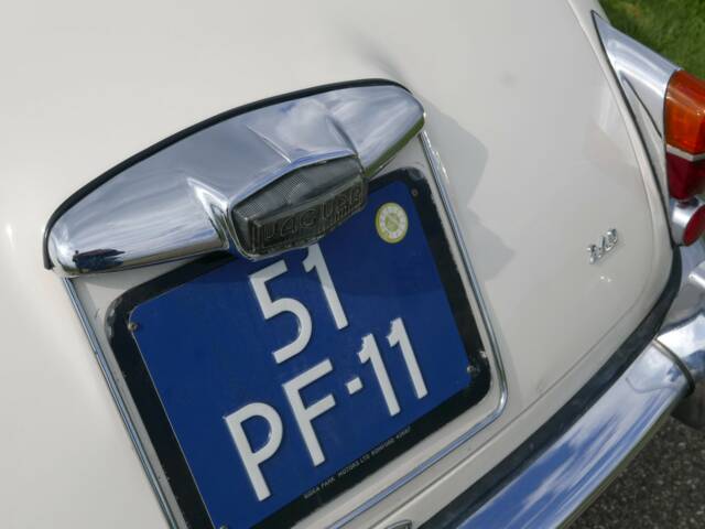 Jaguar 240