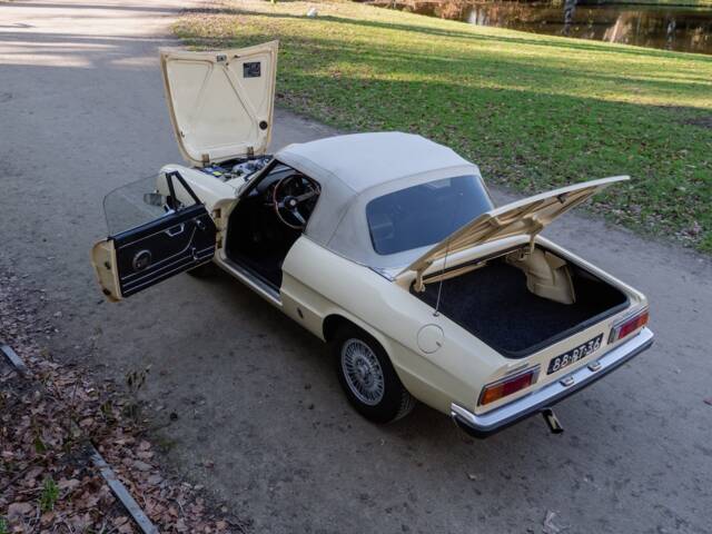 Alfa Romeo 2000 Spider Veloce