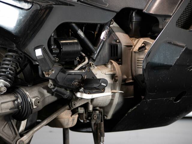 BMW K1