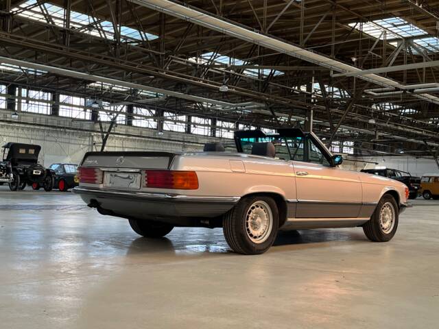 Mercedes-Benz 500 SL