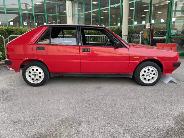 Lancia Delta 1.6 HF