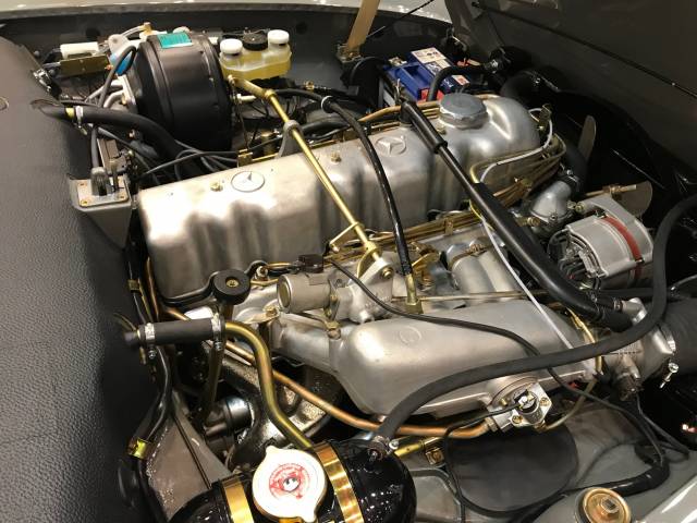 Mercedes-Benz 280 SL