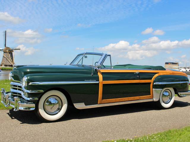 Immagine 1/52 di Chrysler New Yorker (1949)