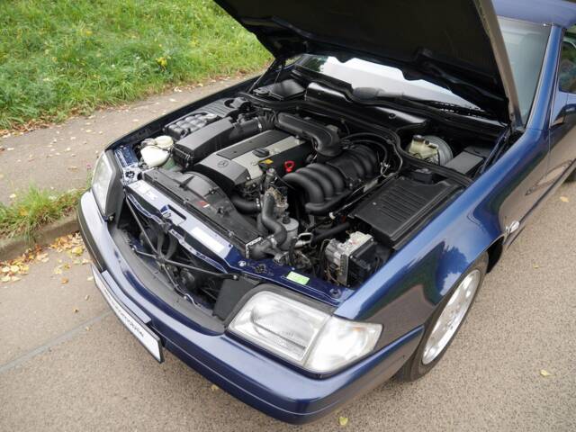 Mercedes-Benz SL 320