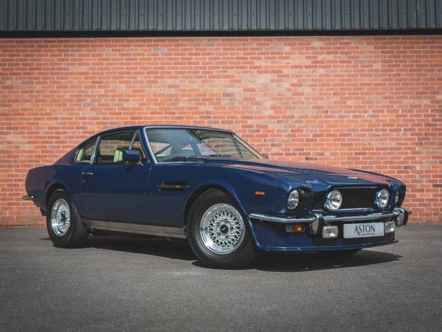 Aston Martin V8 EFi