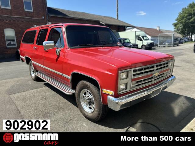 Bild 1/15 von Chevrolet Suburban (1987)