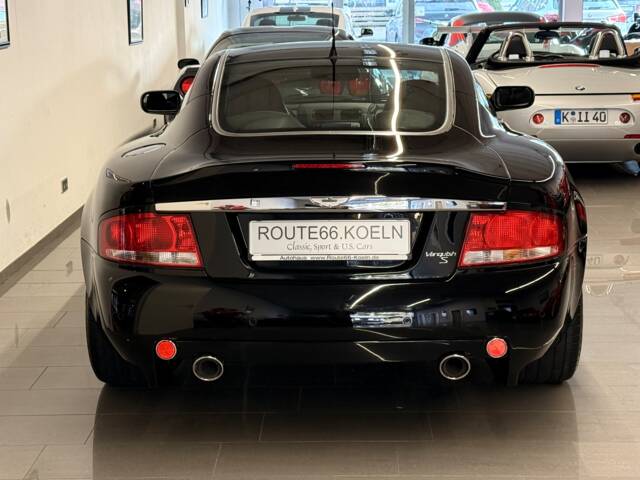 Aston Martin V12 Vanquish S Ultimate Edition