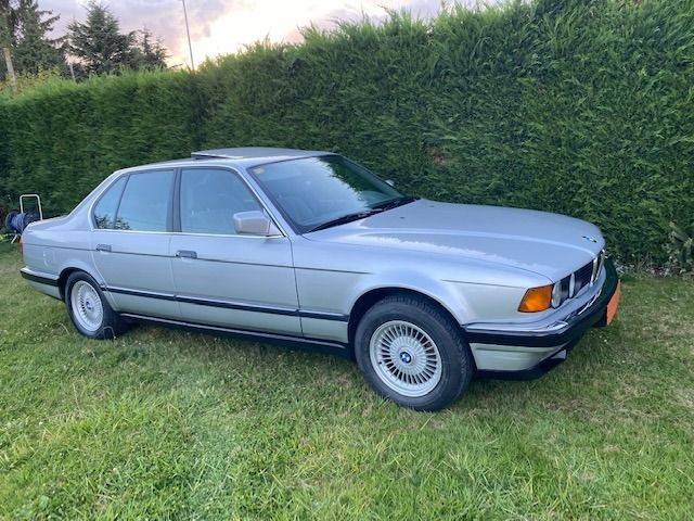 BMW 750i
