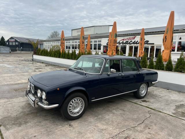 Bild 1/4 von Alfa Romeo 2000 Berlina (1974)