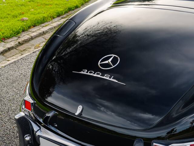 Mercedes-Benz 300 SL Roadster