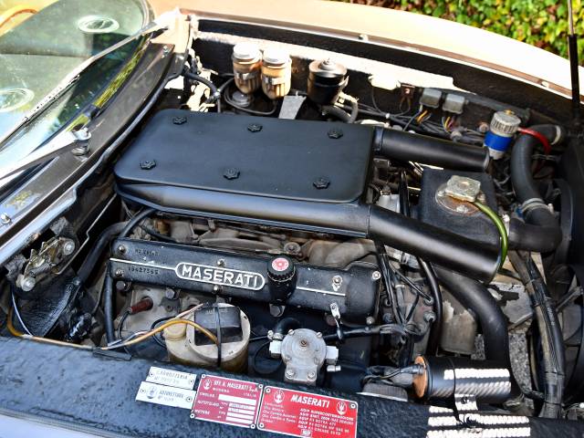 Maserati Indy 4700