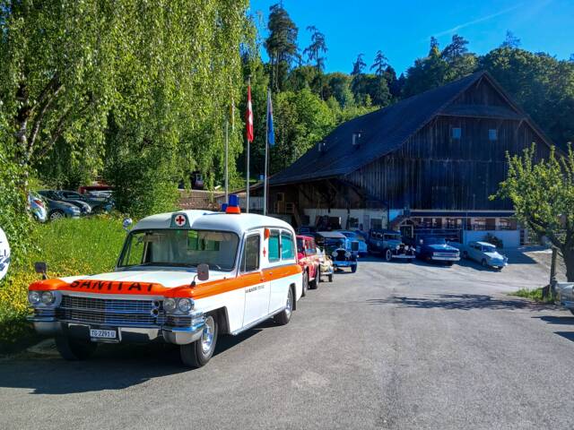 Cadillac Ambulance Carrosserie Köng