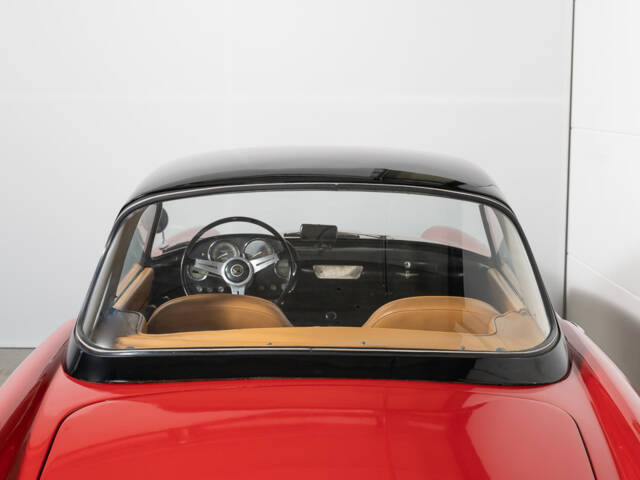 Alfa Romeo 2000 Spider