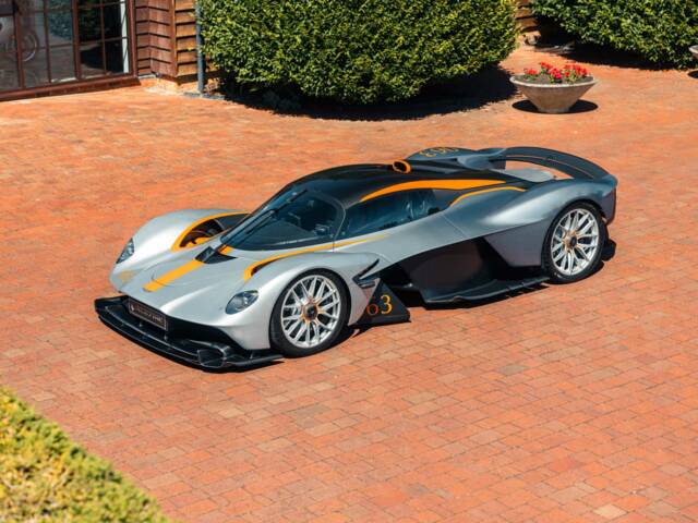 Aston Martin Valkyrie AMR Pro