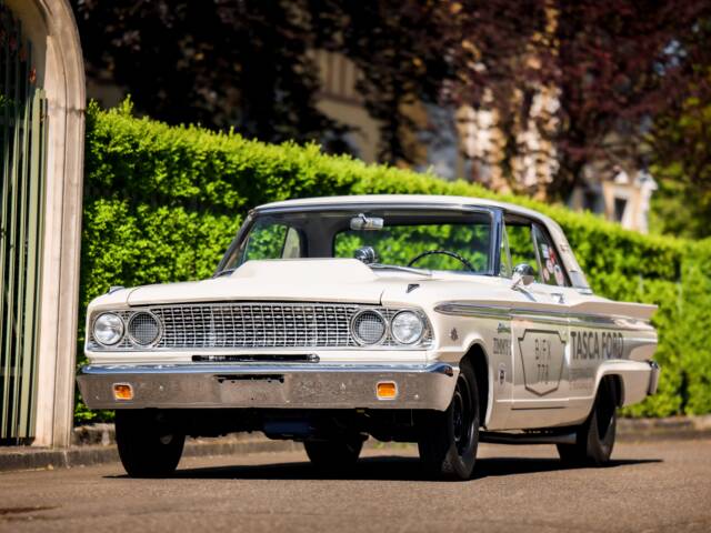 Ford Fairlane 500