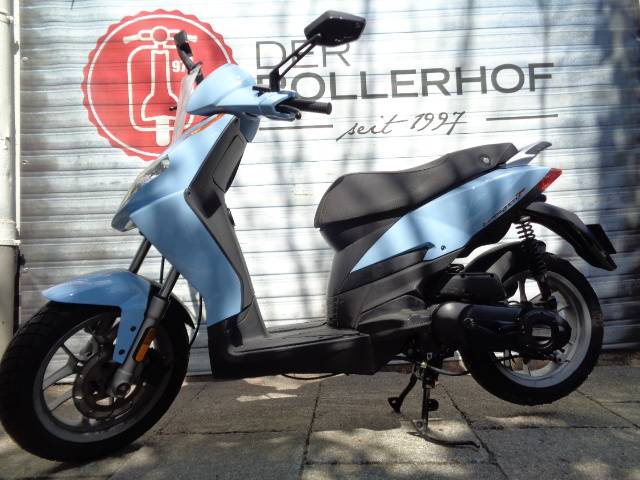 Imagen 1/3 de Aprilia DUMMY (2008)
