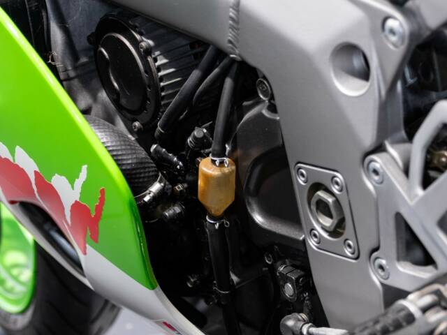 Kawasaki ZX-R 750 J/R