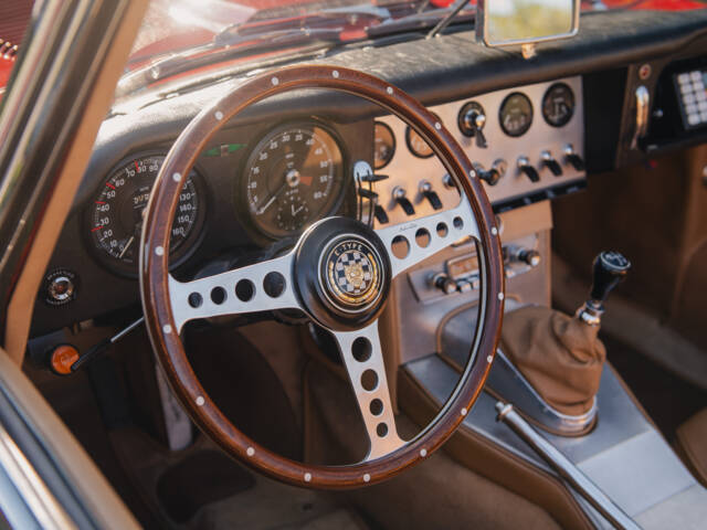 Jaguar E-Type 3.8