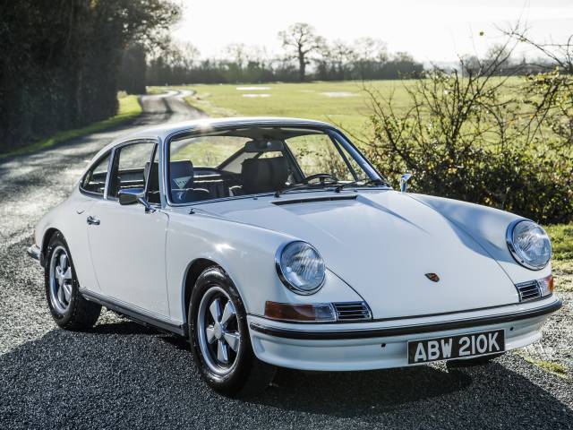 Porsche 911 2.4 S - LHD 1972 Porsche 911 2.4S Litre Coupe
