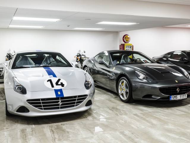 Ferrari California