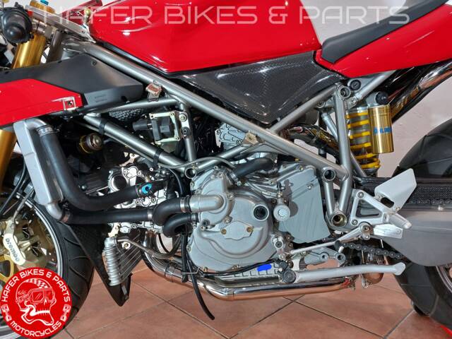 Ducati 996 R