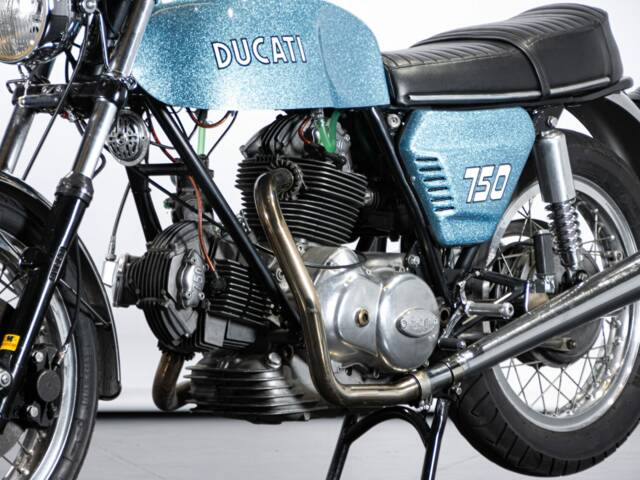 Ducati 750 GT