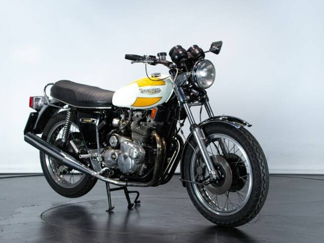Bild 1/12 von Triumph DUMMY (1975)