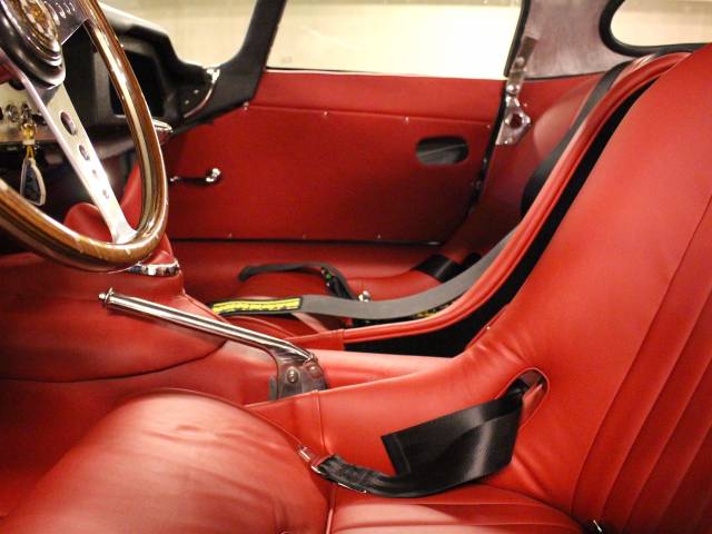 Jaguar E-Type 3.8