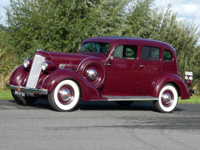 Packard eight