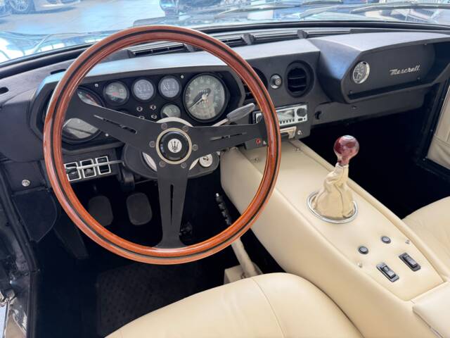 Maserati Indy 4200